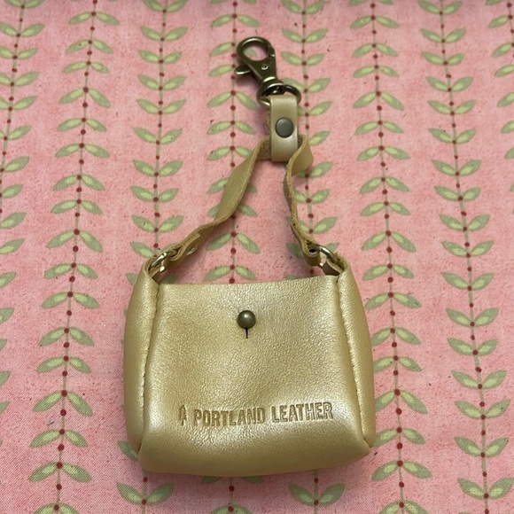Portland Leather Handbags - Portland Leather Teeny Tiny Triangle Keychain CHAMPAGNE